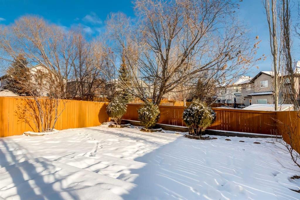 815 Tuscany Drive Nw, Calgary, AB - Outdoor