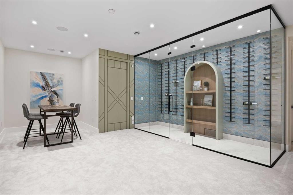 1220 Varsity Estates Road Nw, Calgary, AB - Indoor Photo Showing Other Room