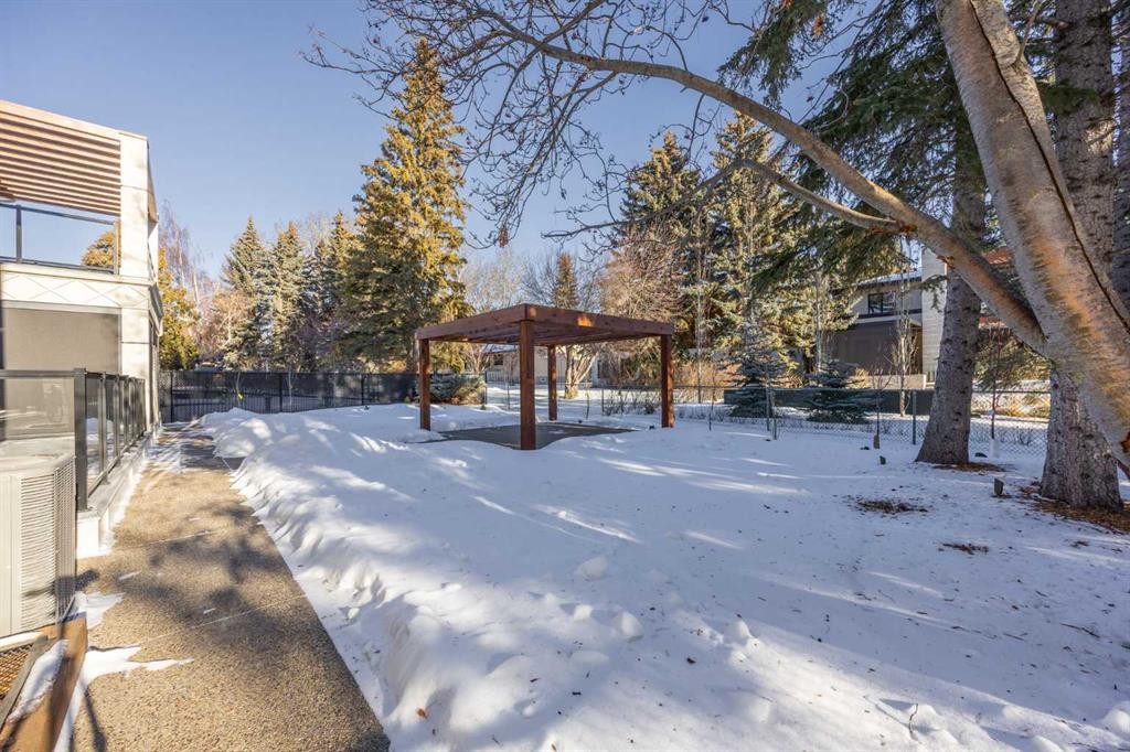 1220 Varsity Estates Road Nw, Calgary, AB - Outdoor