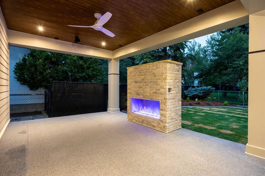 1220 Varsity Estates Road Nw, Calgary, AB - Outdoor With Exterior