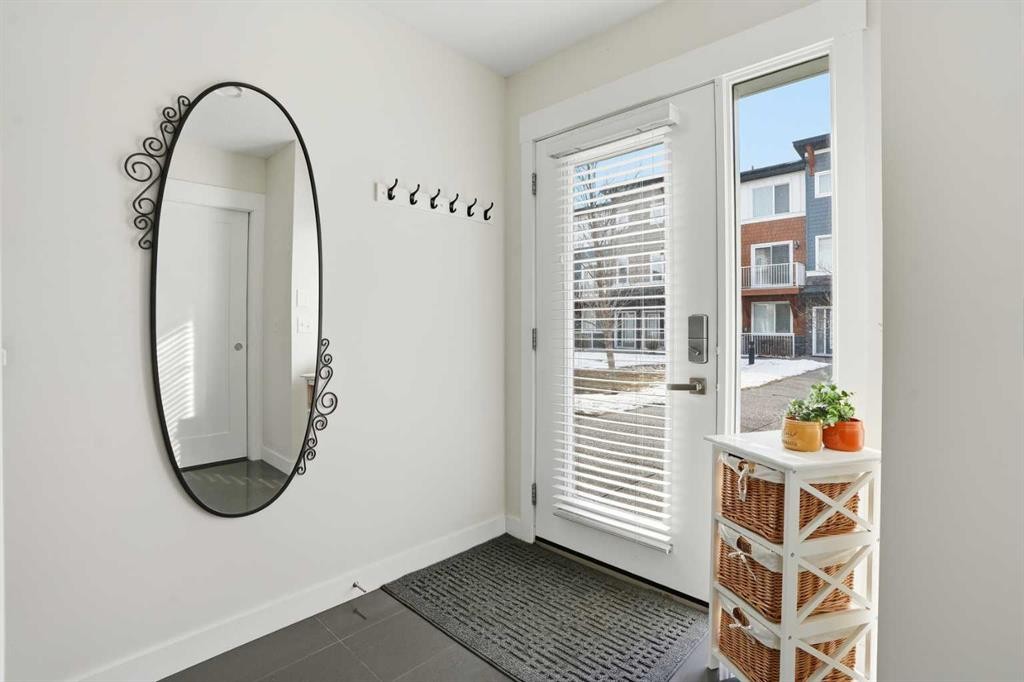 70-111 Rainbow Falls Gate, Chestermere, AB - Indoor Photo Showing Other Room