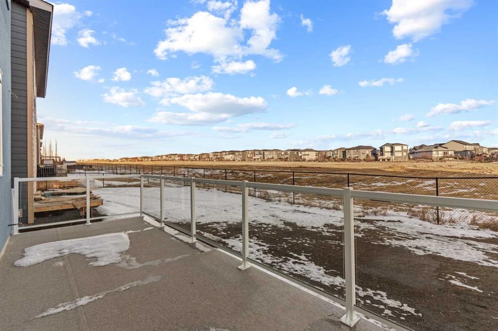 8 Ranchers Meadows, Okotoks, AB