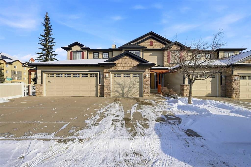 132 Royal Birch Mount Nw, Calgary, AB - Outdoor With Facade