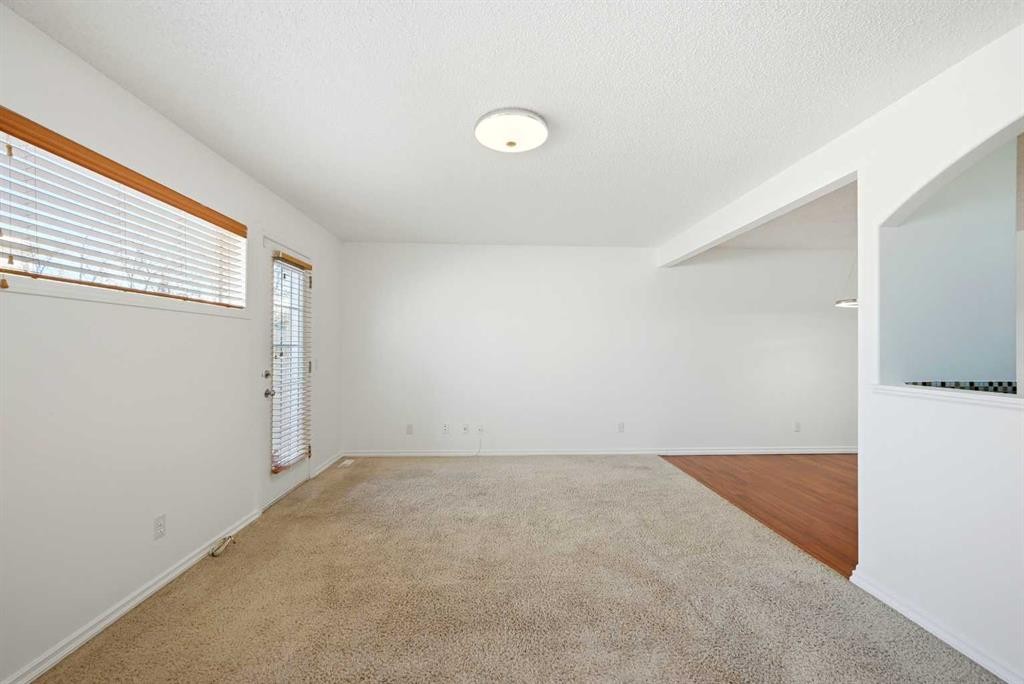 132 Royal Birch Mount Nw, Calgary, AB - Indoor Photo Showing Other Room