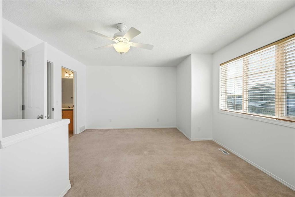 132 Royal Birch Mount Nw, Calgary, AB - Indoor Photo Showing Other Room