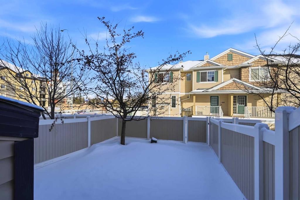 132 Royal Birch Mount Nw, Calgary, AB - Outdoor