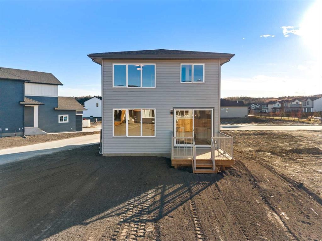 85 Quartz Crescent, Cochrane, AB - Outdoor