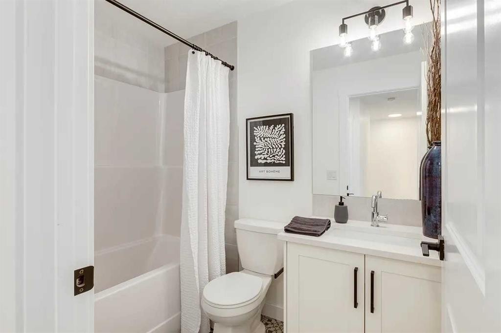 1507-525 River Heights Drive, Cochrane, AB - Indoor Photo Showing Bathroom