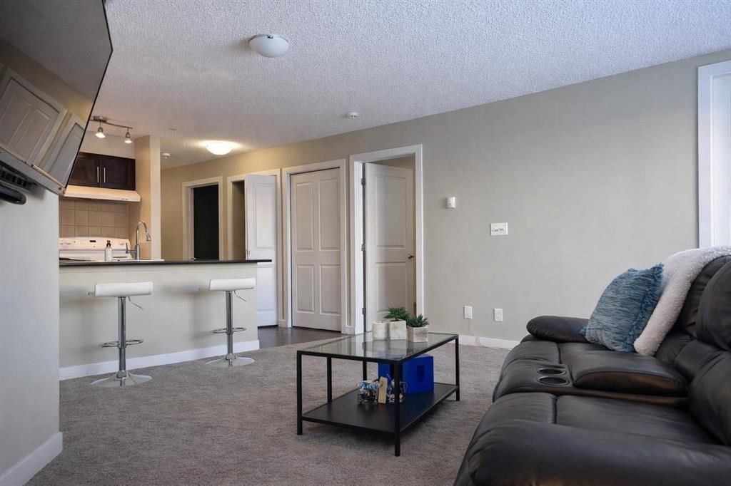 2103-625 Glenbow Drive, Cochrane, AB - Indoor