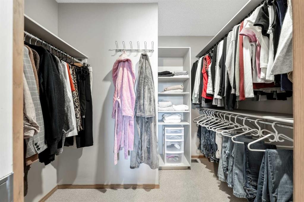 9 Hidden Valley Crescent Nw, Calgary, AB - Indoor With Storage