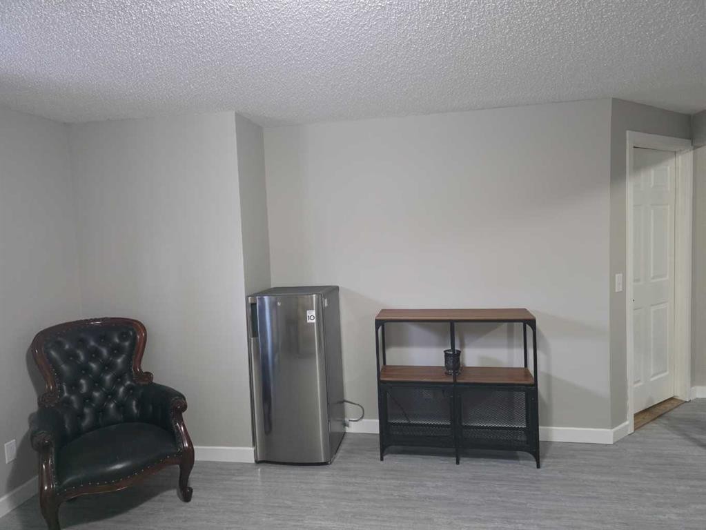 9 Hidden Valley Crescent Nw, Calgary, AB - Indoor