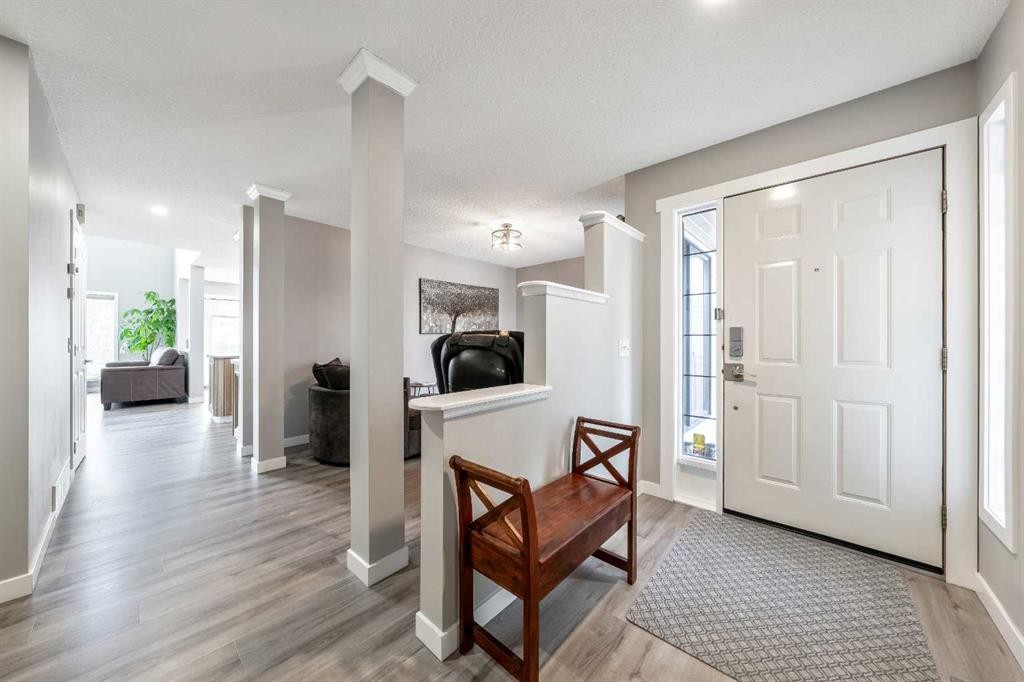 9 Hidden Valley Crescent Nw, Calgary, AB - Indoor Photo Showing Other Room