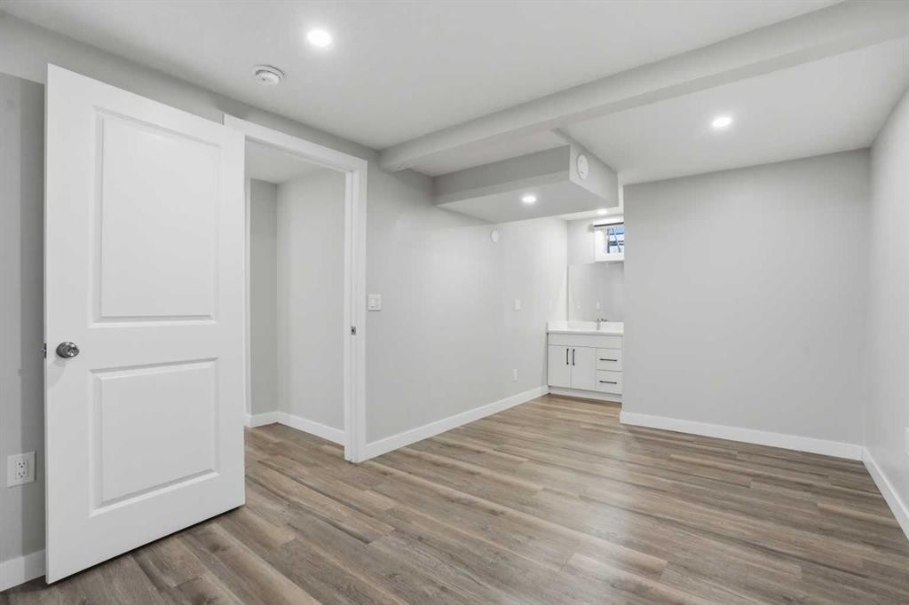236 Fairview Drive Se, Calgary, AB - Indoor Photo Showing Other Room