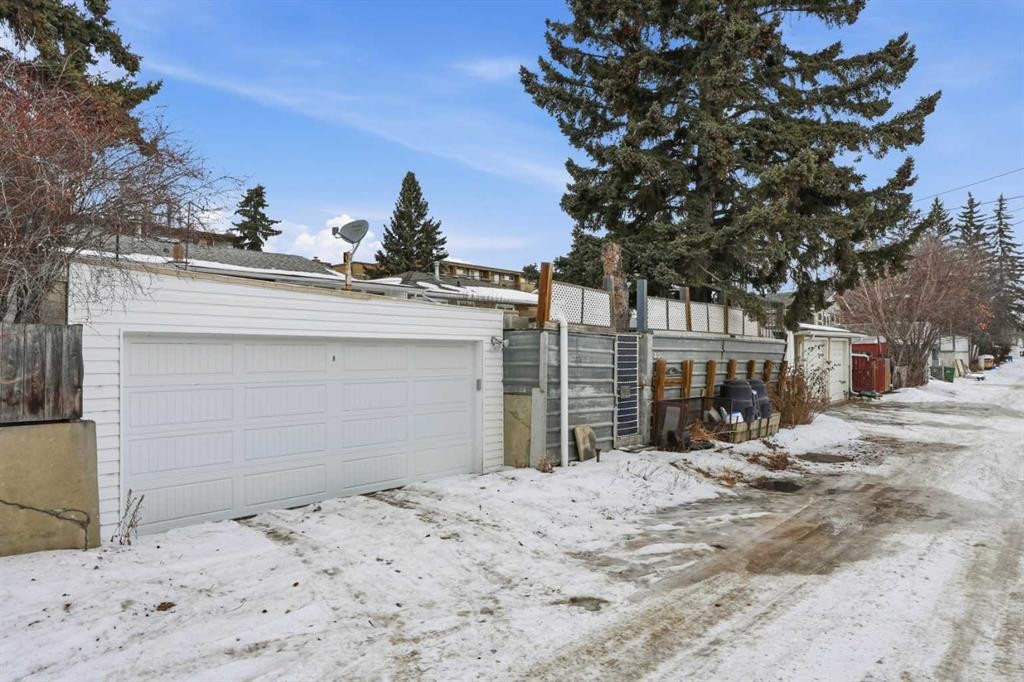 236 Fairview Drive Se, Calgary, AB - Outdoor