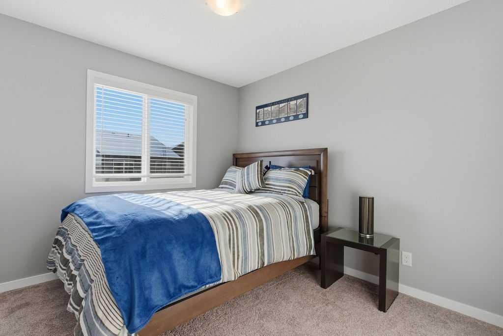 105 Chaparral Valley Crescent Se, Calgary, AB - Indoor Photo Showing Bedroom