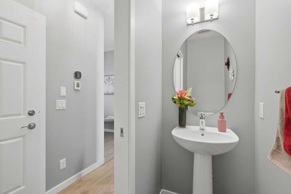 105 Chaparral Valley Crescent Se, Calgary, AB - Indoor Photo Showing Bathroom