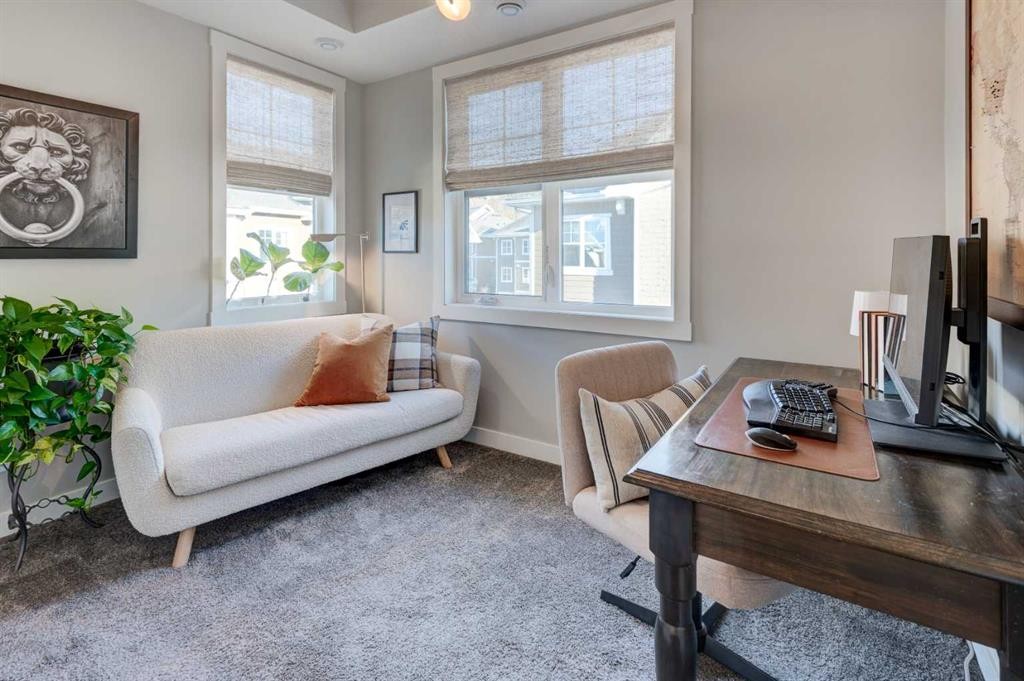 405 Cranbrook Walk Se, Calgary, AB - Indoor Photo Showing Office