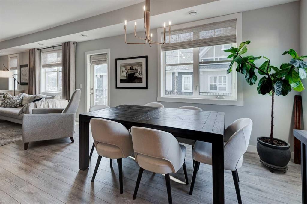 405 Cranbrook Walk Se, Calgary, AB - Indoor Photo Showing Dining Room