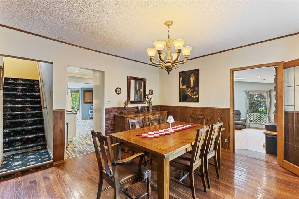 717 East Road, Standard, AB - Indoor Photo Showing Dining Room