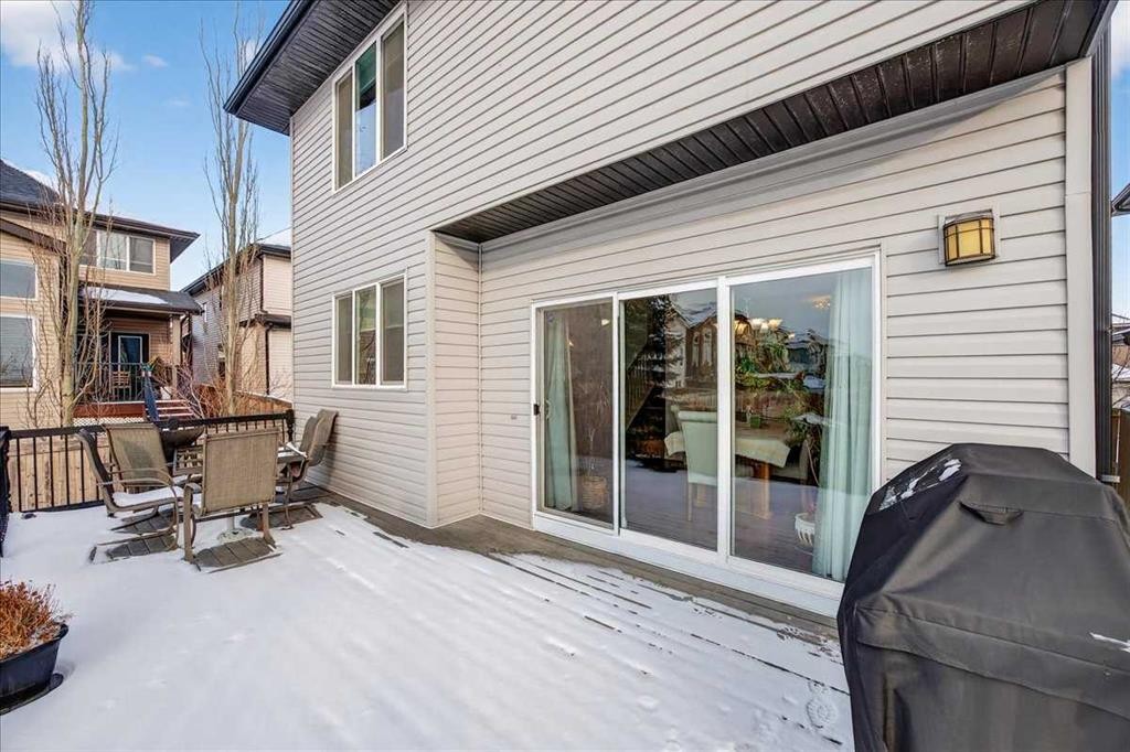28 Evansview Manor Nw, Calgary, AB - Outdoor With Deck Patio Veranda With Exterior