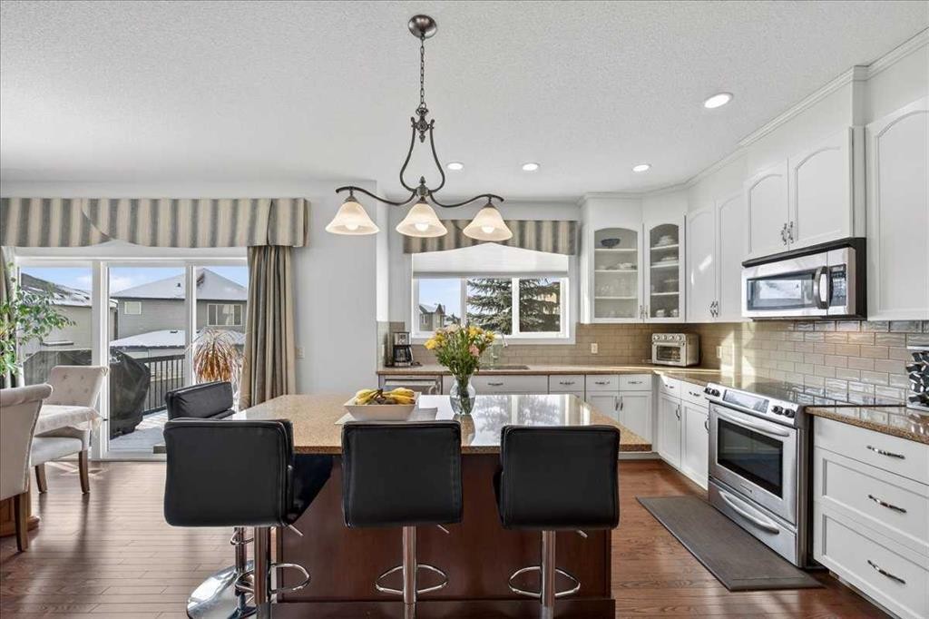 28 Evansview Manor Nw, Calgary, AB - Indoor