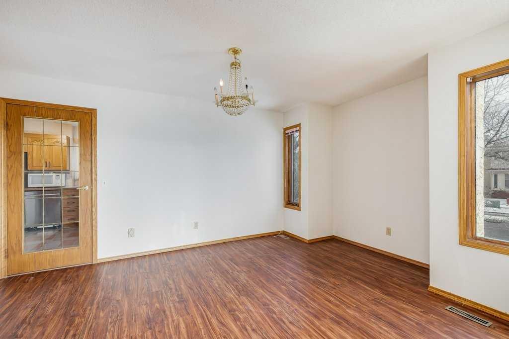 106 Sienna Hills Drive Sw, Calgary, AB - Indoor Photo Showing Other Room