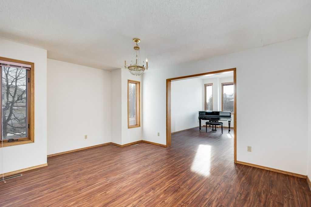 106 Sienna Hills Drive Sw, Calgary, AB - Indoor Photo Showing Other Room