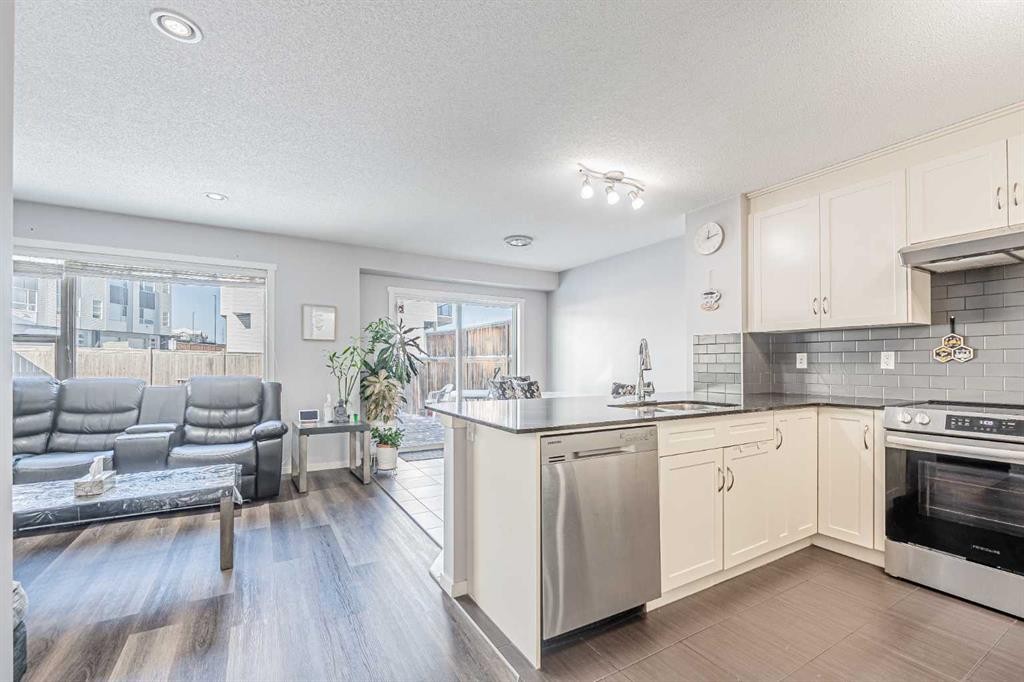 180 Panatella Way Nw, Calgary, AB