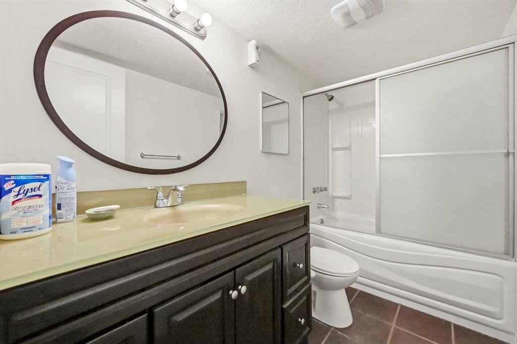59 Redstone Park Ne, Calgary, AB - Indoor Photo Showing Bathroom