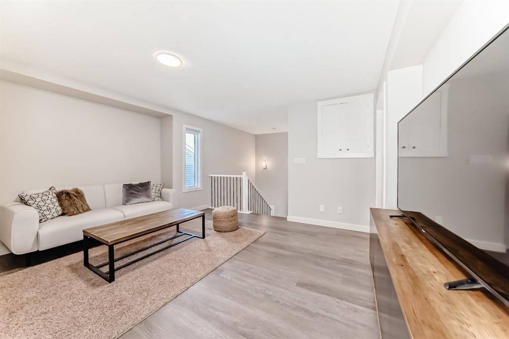 267 Sage Bluff Rise Nw, Calgary, AB - Indoor Photo Showing Other Room