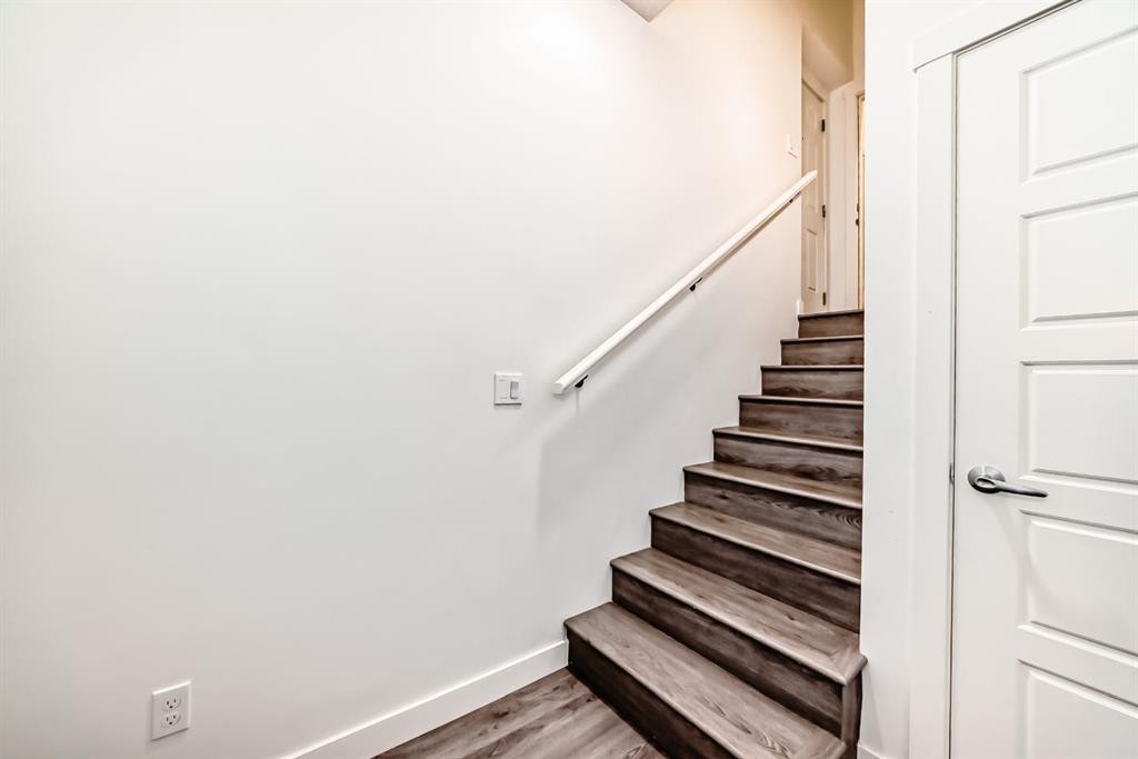 267 Sage Bluff Rise Nw, Calgary, AB - Indoor Photo Showing Other Room