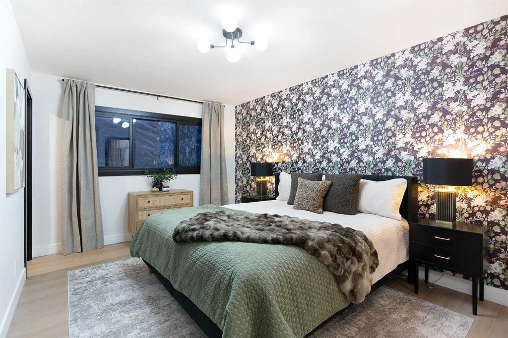 2416 Palliser Drive Sw, Calgary, AB - Indoor Photo Showing Bedroom