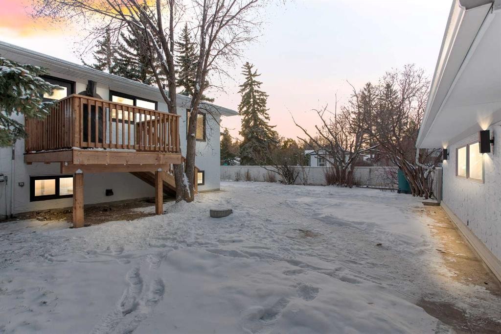 2416 Palliser Drive Sw, Calgary, AB - Outdoor