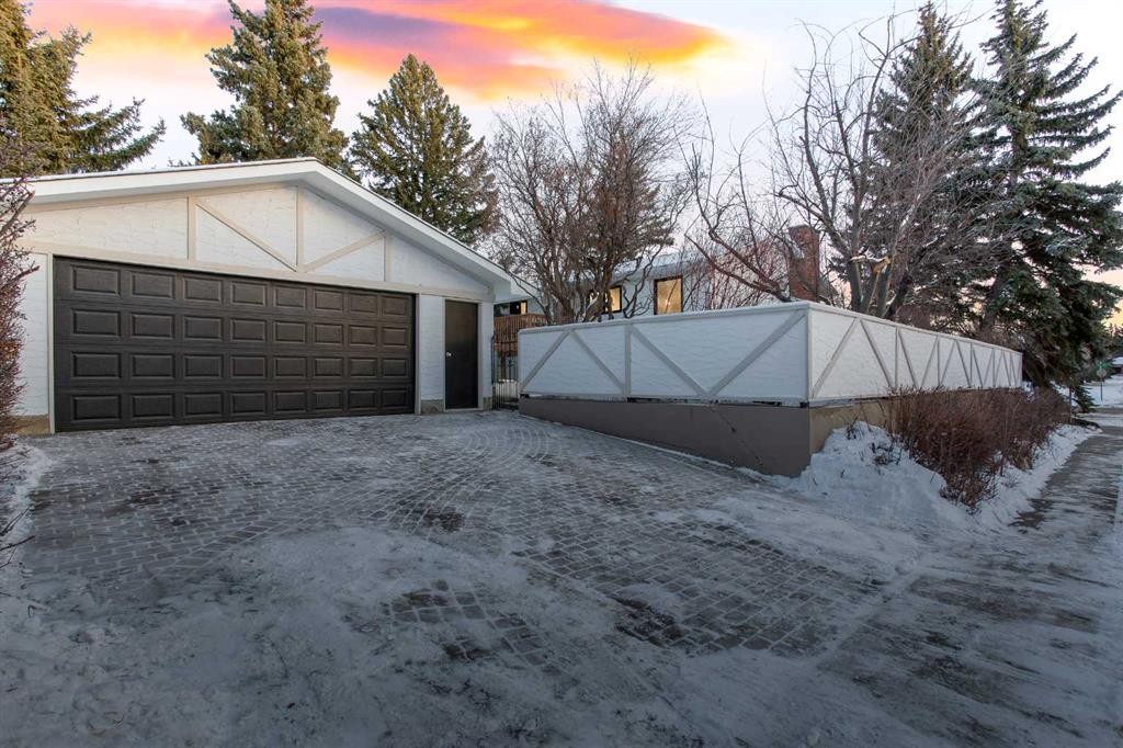2416 Palliser Drive Sw, Calgary, AB - Outdoor