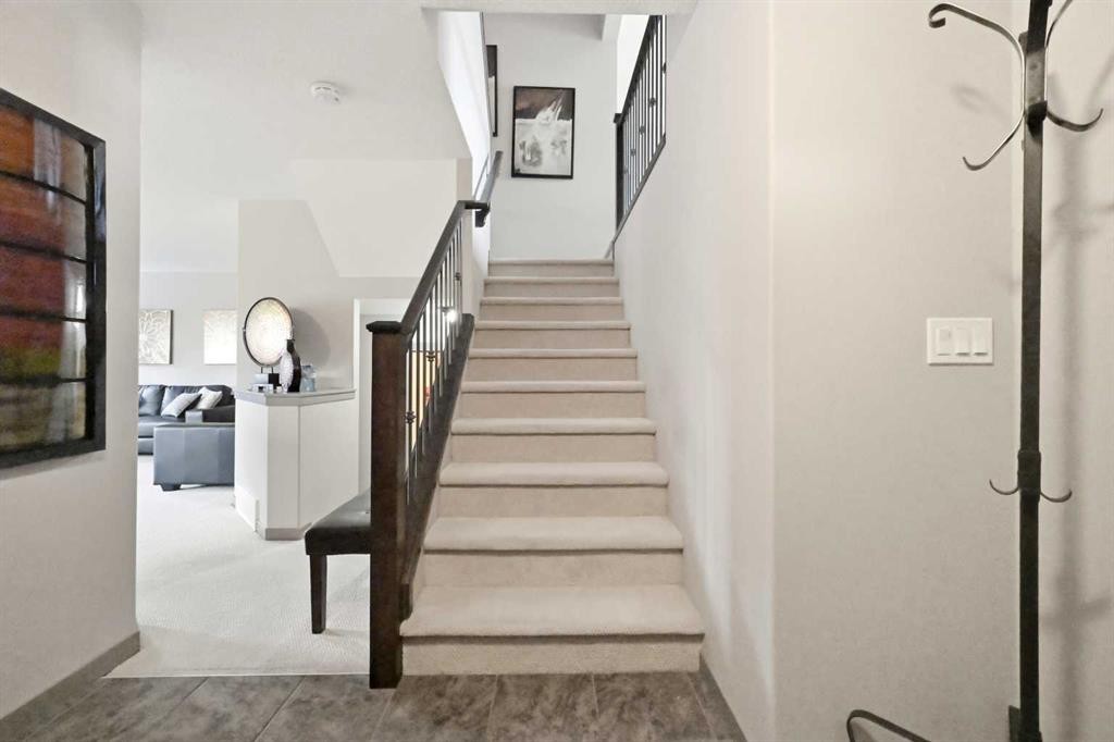 28 Skyview Shores Terrace Ne, Calgary, AB - Indoor Photo Showing Other Room