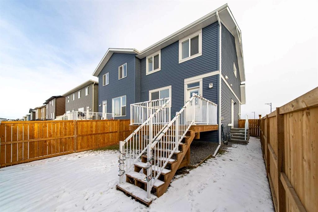 27 Iris Crescent, Okotoks, AB - Outdoor With Exterior