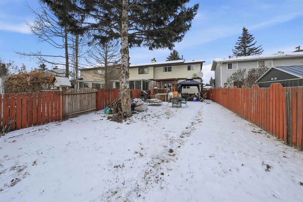 6411 26 Avenue Ne, Calgary, AB - Outdoor