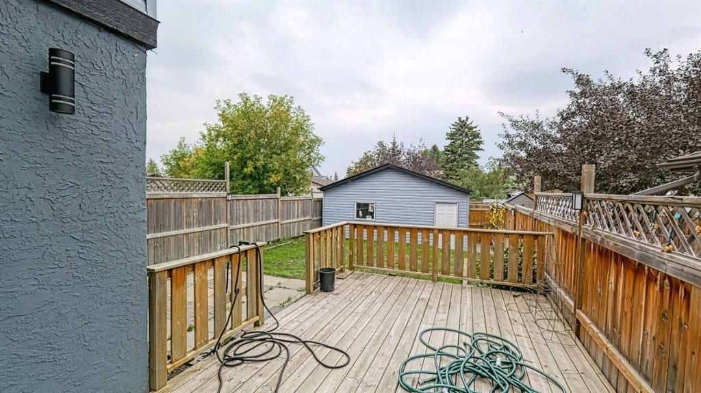 559 Abinger Road Ne, Calgary, AB - Outdoor With Deck Patio Veranda With Exterior
