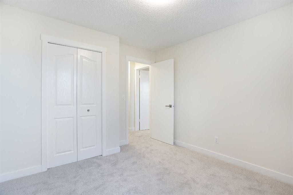 14668 Deer Run Drive Se, Calgary, AB - Indoor Photo Showing Other Room