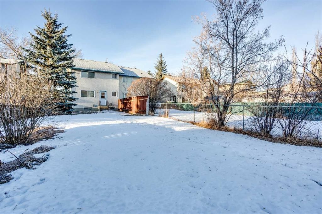 14668 Deer Run Drive Se, Calgary, AB - Outdoor