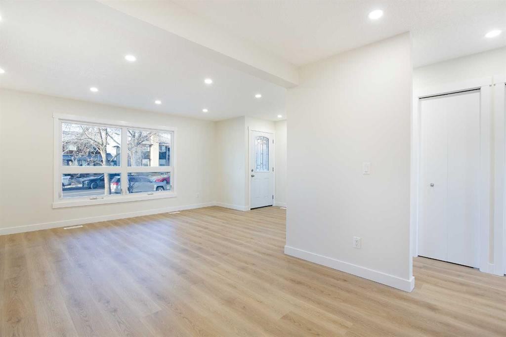 14668 Deer Run Drive Se, Calgary, AB - Indoor