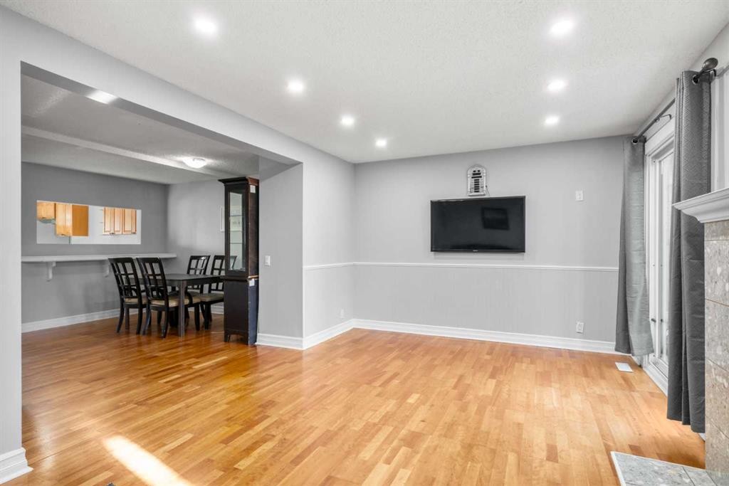 15-200 Shawnessy Drive Sw, Calgary, AB - Indoor