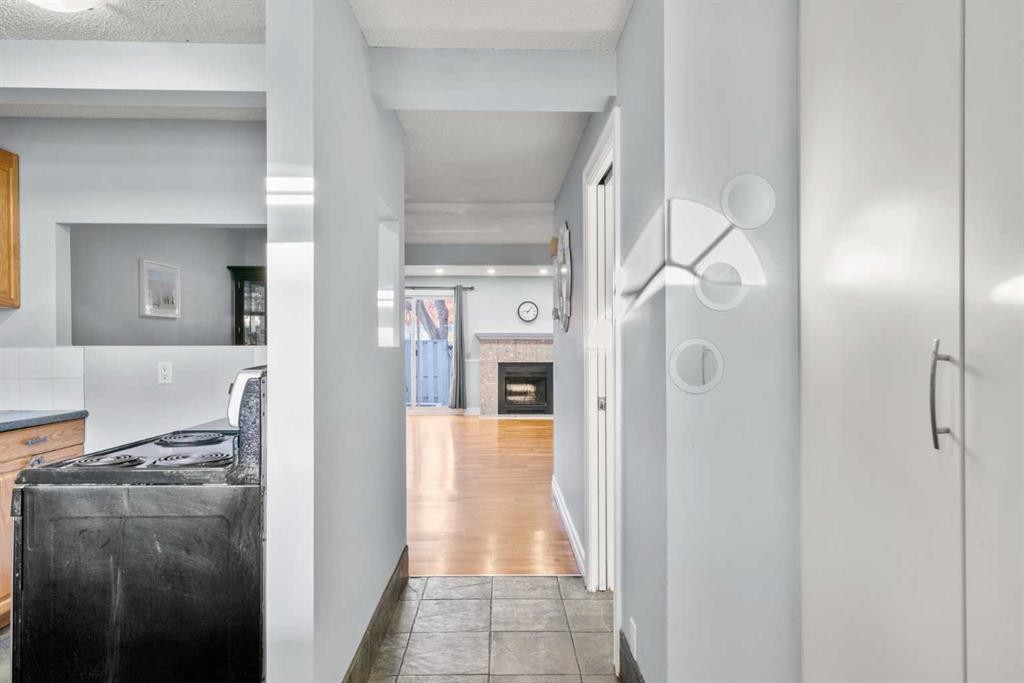 15-200 Shawnessy Drive Sw, Calgary, AB - Indoor