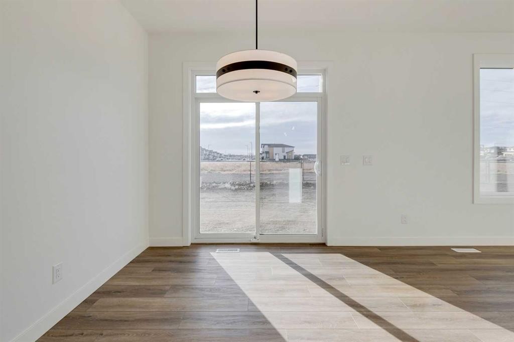 307 Dawson Dock Way, Chestermere, AB - Indoor Photo Showing Other Room