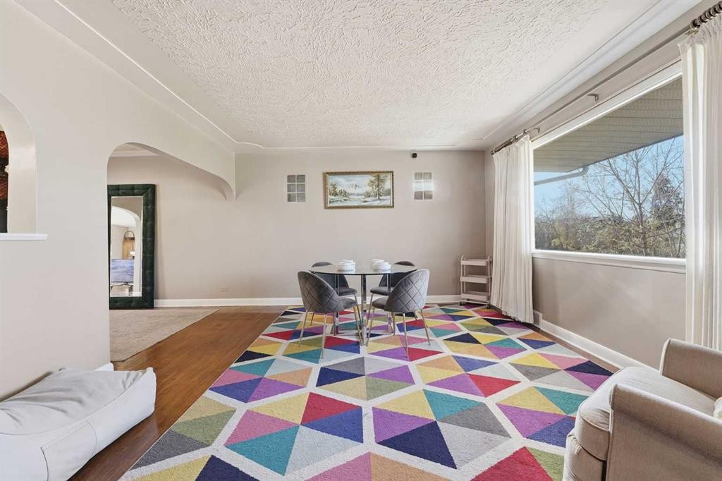 2314 Richmond Road Sw, Calgary, AB - Indoor