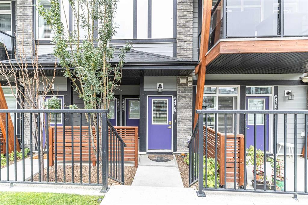 4307 Seton Drive Se, Calgary, AB - Outdoor