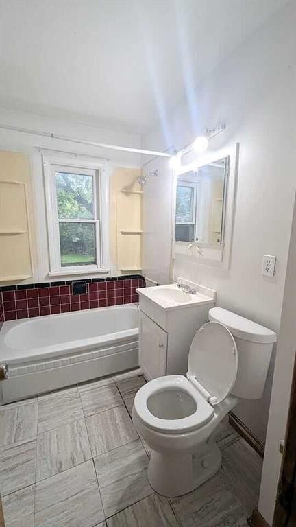 1436 22 Avenue Nw, Calgary, AB - Indoor Photo Showing Bathroom