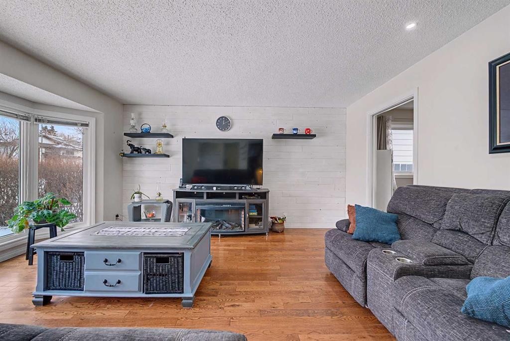 6331 Falton Road Ne, Calgary, AB