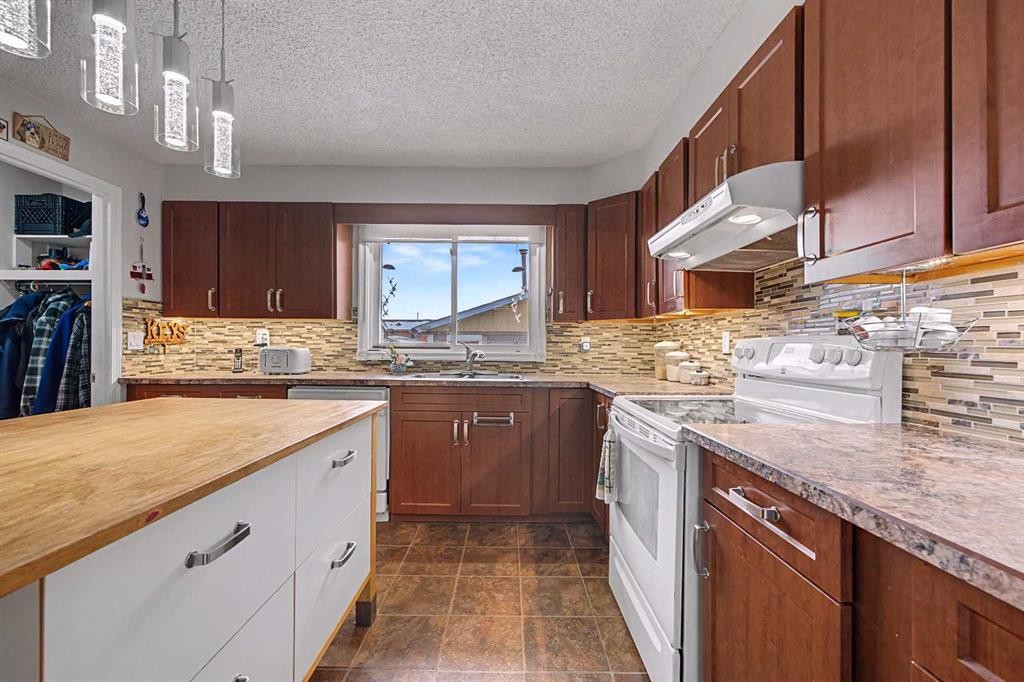 6331 Falton Road Ne, Calgary, AB