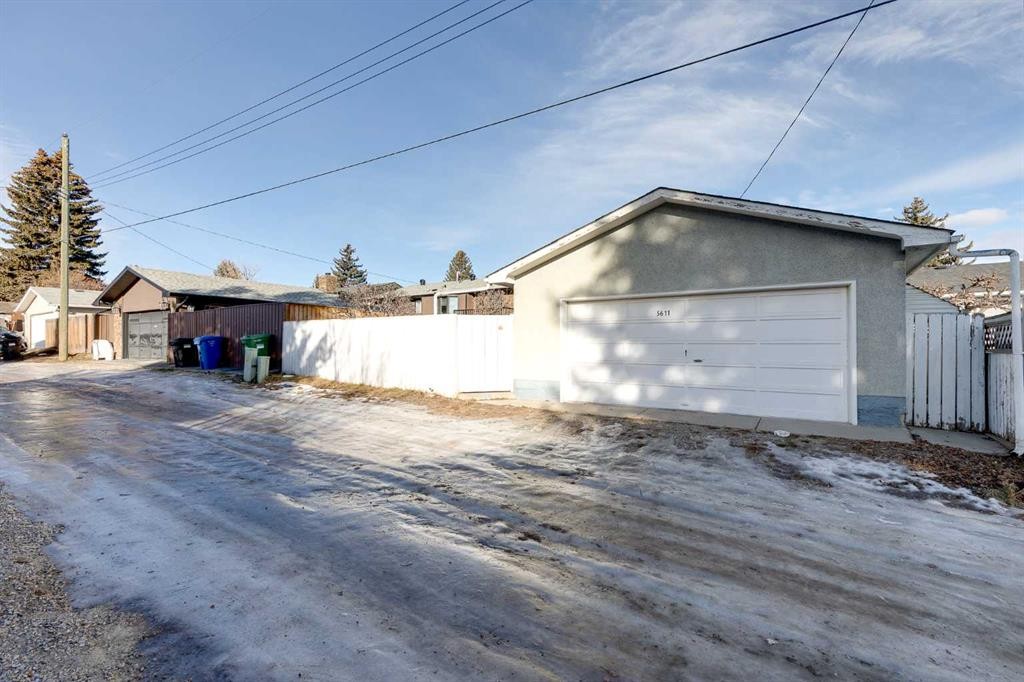 5611 Maidstone Crescent Ne, Calgary, AB - Outdoor